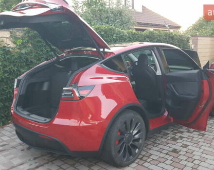 Тесла Model Y 2020 в Киеве на Automoto.ua Красный Тесла Model Y, объемом двигателя 0 л и пробегом 136 тыс. км за 23500 $, фото 14 на Automoto.ua