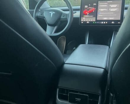 Красный Тесла Model Y, объемом двигателя 0 л и пробегом 98 тыс. км за 24000 $, фото 9 на Automoto.ua
