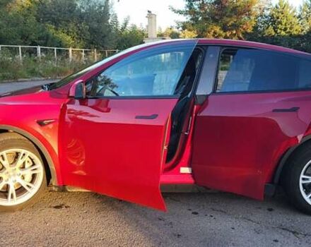 Красный Тесла Model Y, объемом двигателя 0 л и пробегом 72 тыс. км за 23000 $, фото 3 на Automoto.ua