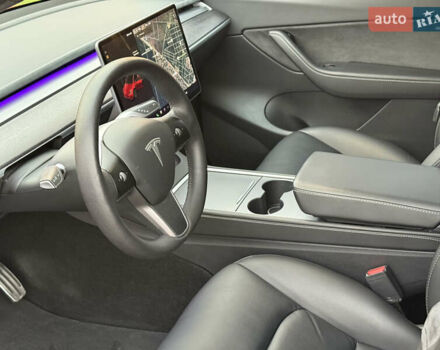 Красный Тесла Model Y, объемом двигателя 0 л и пробегом 60 тыс. км за 25000 $, фото 11 на Automoto.ua
