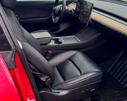 Красный Тесла Model Y, объемом двигателя 0.28 л и пробегом 150 тыс. км за 25500 $, фото 7 на Automoto.ua