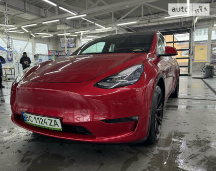 Красный Тесла Model Y, объемом двигателя 0 л и пробегом 25 тыс. км за 36900 $, фото 1 на Automoto.ua