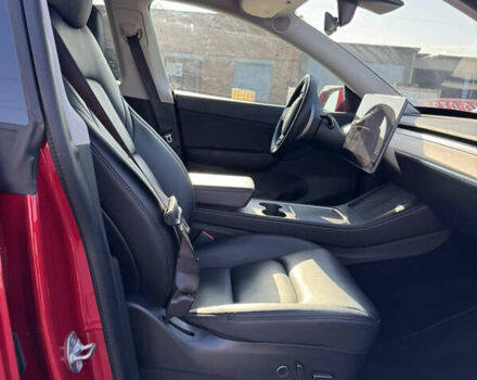 Красный Тесла Model Y, объемом двигателя 0 л и пробегом 121 тыс. км за 23000 $, фото 25 на Automoto.ua