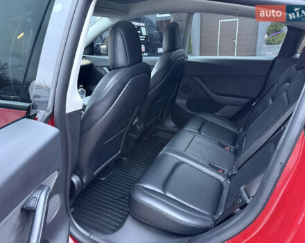 Красный Тесла Model Y, объемом двигателя 0 л и пробегом 140 тыс. км за 23000 $, фото 9 на Automoto.ua