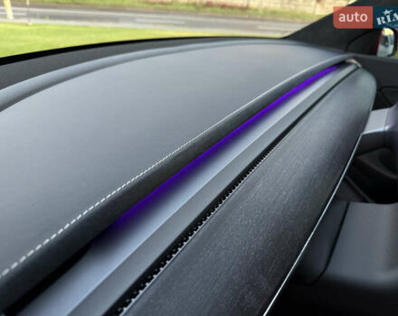 Красный Тесла Model Y, объемом двигателя 0 л и пробегом 60 тыс. км за 25000 $, фото 25 на Automoto.ua