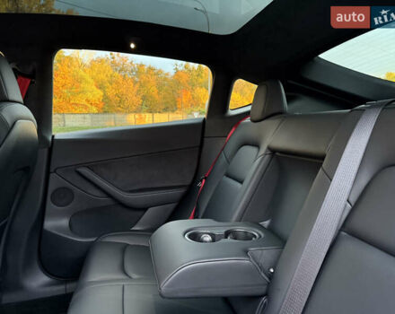Красный Тесла Model Y, объемом двигателя 0 л и пробегом 60 тыс. км за 25000 $, фото 13 на Automoto.ua