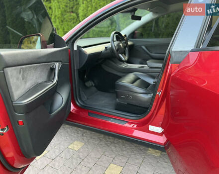 Червоний Тесла Model Y, об'ємом двигуна 0 л та пробігом 89 тис. км за 27999 $, фото 11 на Automoto.ua