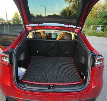 Красный Тесла Model Y, объемом двигателя 0 л и пробегом 72 тыс. км за 23000 $, фото 7 на Automoto.ua