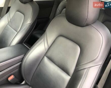 Красный Тесла Model Y, объемом двигателя 0 л и пробегом 35 тыс. км за 24000 $, фото 41 на Automoto.ua
