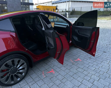 Красный Тесла Model Y, объемом двигателя 0 л и пробегом 191 тыс. км за 21600 $, фото 17 на Automoto.ua
