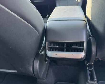 Красный Тесла Model Y, объемом двигателя 0 л и пробегом 121 тыс. км за 23000 $, фото 22 на Automoto.ua