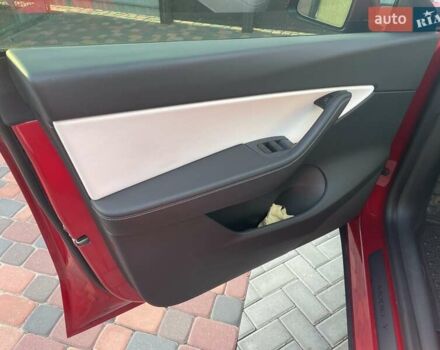 Красный Тесла Model Y, объемом двигателя 0 л и пробегом 86 тыс. км за 27500 $, фото 42 на Automoto.ua