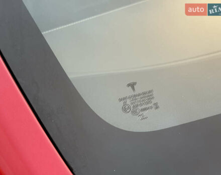 Красный Тесла Model Y, объемом двигателя 0 л и пробегом 60 тыс. км за 25000 $, фото 10 на Automoto.ua