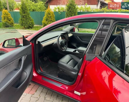 Красный Тесла Model Y, объемом двигателя 0 л и пробегом 38 тыс. км за 28999 $, фото 13 на Automoto.ua