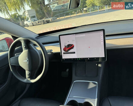 Красный Тесла Model Y, объемом двигателя 0 л и пробегом 121 тыс. км за 23000 $, фото 27 на Automoto.ua