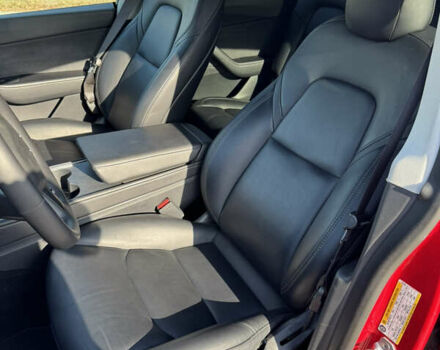 Красный Тесла Model Y, объемом двигателя 0 л и пробегом 121 тыс. км за 23000 $, фото 10 на Automoto.ua