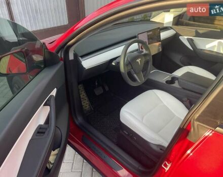 Красный Тесла Model Y, объемом двигателя 0 л и пробегом 86 тыс. км за 27500 $, фото 43 на Automoto.ua