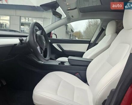 Красный Тесла Model Y, объемом двигателя 0 л и пробегом 54 тыс. км за 32500 $, фото 11 на Automoto.ua