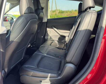 Красный Тесла Model Y, объемом двигателя 0 л и пробегом 121 тыс. км за 23000 $, фото 13 на Automoto.ua