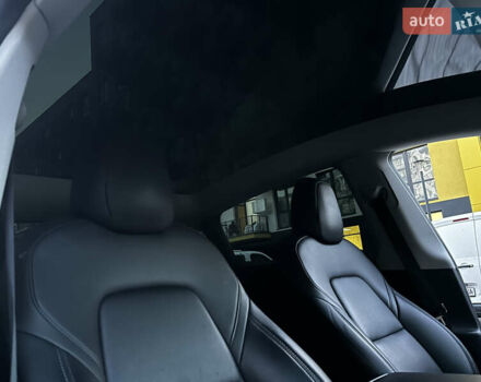 Красный Тесла Model Y, объемом двигателя 0 л и пробегом 191 тыс. км за 21600 $, фото 15 на Automoto.ua