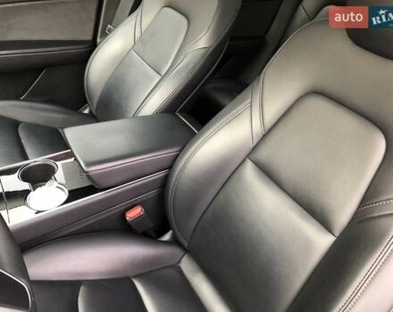 Красный Тесла Model Y, объемом двигателя 0 л и пробегом 35 тыс. км за 24000 $, фото 42 на Automoto.ua