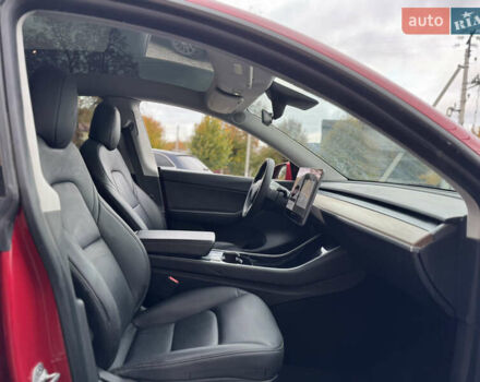 Червоний Тесла Model Y, об'ємом двигуна 0 л та пробігом 117 тис. км за 19500 $, фото 27 на Automoto.ua