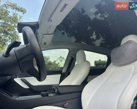 Красный Тесла Model Y, объемом двигателя 0 л и пробегом 112 тыс. км за 24800 $, фото 7 на Automoto.ua