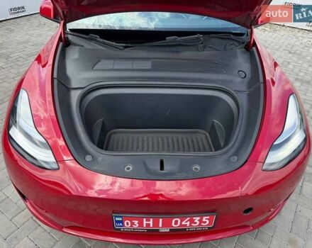 Красный Тесла Model Y, объемом двигателя 0 л и пробегом 125 тыс. км за 17500 $, фото 9 на Automoto.ua