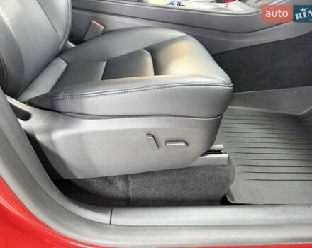 Красный Тесла Model Y, объемом двигателя 0 л и пробегом 37 тыс. км за 31999 $, фото 26 на Automoto.ua