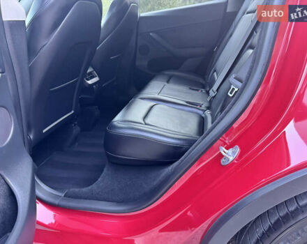 Красный Тесла Model Y, объемом двигателя 0 л и пробегом 40 тыс. км за 29999 $, фото 35 на Automoto.ua