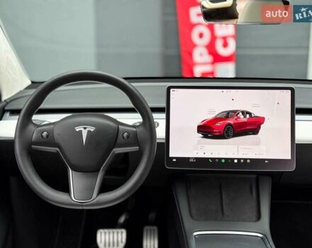 Червоний Тесла Model Y, об'ємом двигуна 0 л та пробігом 25 тис. км за 30999 $, фото 17 на Automoto.ua