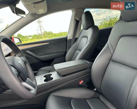 Красный Тесла Model Y, объемом двигателя 0 л и пробегом 54 тыс. км за 27500 $, фото 12 на Automoto.ua