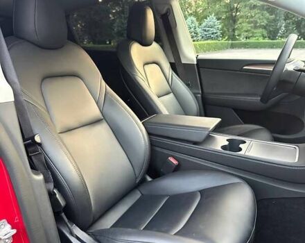 Красный Тесла Model Y, объемом двигателя 0 л и пробегом 32 тыс. км за 26900 $, фото 30 на Automoto.ua