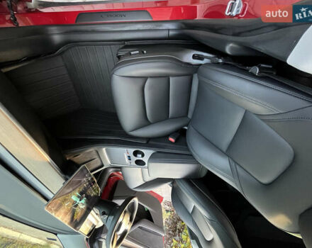 Тесла Model Y 2022 у Броварах на Automoto.ua Червоний Тесла Model Y, об'ємом двигуна 0 л та пробігом 65 тис. км за 32000 $, фото 5 на Automoto.ua