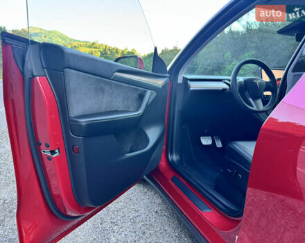 Красный Тесла Model Y, объемом двигателя 0 л и пробегом 40 тыс. км за 29999 $, фото 41 на Automoto.ua