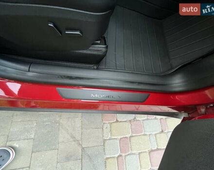 Тесла Model Y 2022 у Броварах на Automoto.ua Червоний Тесла Model Y, об'ємом двигуна 0 л та пробігом 65 тис. км за 32000 $, фото 4 на Automoto.ua