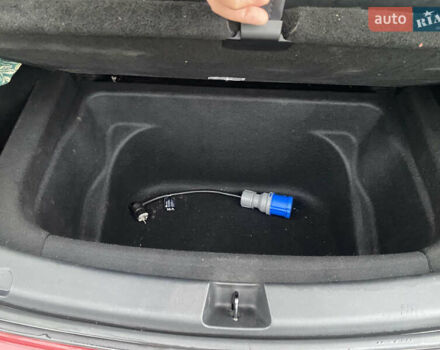 Красный Тесла Model Y, объемом двигателя 0 л и пробегом 70 тыс. км за 27300 $, фото 5 на Automoto.ua