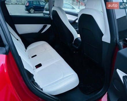 Красный Тесла Model Y, объемом двигателя 0 л и пробегом 78 тыс. км за 24000 $, фото 32 на Automoto.ua