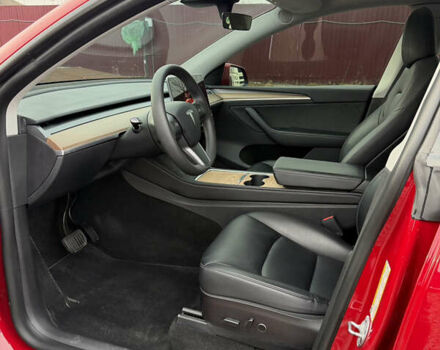 Червоний Тесла Model Y, об'ємом двигуна 0 л та пробігом 43 тис. км за 29500 $, фото 16 на Automoto.ua