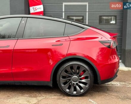 Червоний Тесла Model Y, об'ємом двигуна 0 л та пробігом 25 тис. км за 30999 $, фото 6 на Automoto.ua