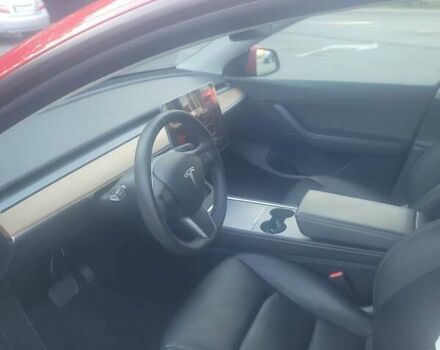 Тесла Model Y 2022 в Киеве на Automoto.ua Красный Тесла Model Y, объемом двигателя 0 л и пробегом 37 тыс. км за 26999 $, фото 8 на Automoto.ua