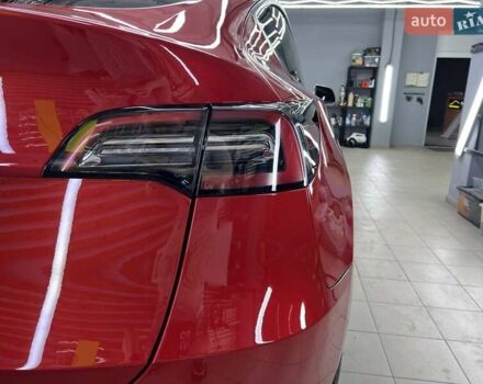 Красный Тесла Model Y, объемом двигателя 0 л и пробегом 37 тыс. км за 31999 $, фото 16 на Automoto.ua