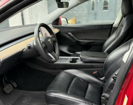 Червоний Тесла Model Y, об'ємом двигуна 0 л та пробігом 137 тис. км за 24500 $, фото 17 на Automoto.ua