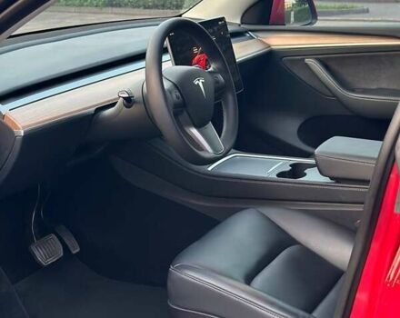 Красный Тесла Model Y, объемом двигателя 0 л и пробегом 32 тыс. км за 26900 $, фото 22 на Automoto.ua