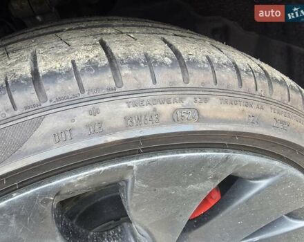 Тесла Model Y 2022 в Костополе на Automoto.ua Красный Тесла Model Y, объемом двигателя 0 л и пробегом 129 тыс. км за 17500 $, фото 12 на Automoto.ua