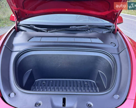 Тесла Model Y 2022 в Львове на Automoto.ua Красный Тесла Model Y, объемом двигателя 0 л и пробегом 45 тыс. км за 30999 $, фото 26 на Automoto.ua