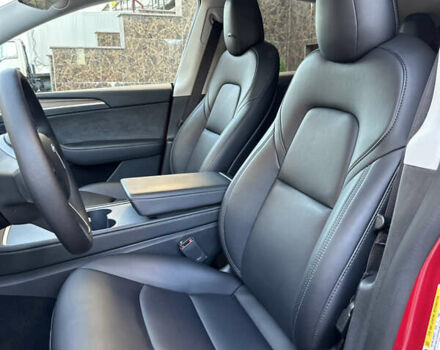 Красный Тесла Model Y, объемом двигателя 0 л и пробегом 72 тыс. км за 27000 $, фото 6 на Automoto.ua