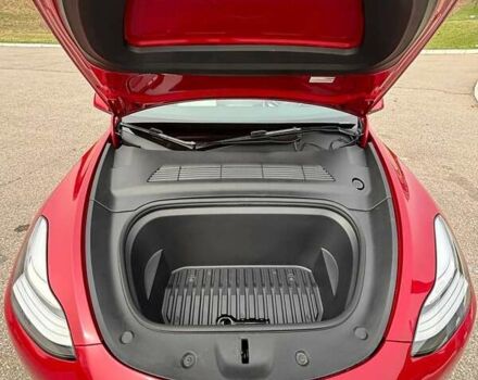 Червоний Тесла Model Y, об'ємом двигуна 0 л та пробігом 12 тис. км за 35300 $, фото 8 на Automoto.ua