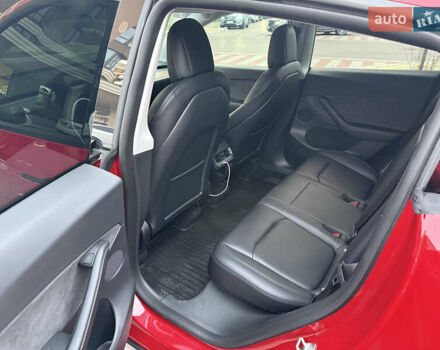 Красный Тесла Model Y, объемом двигателя 0 л и пробегом 41 тыс. км за 25400 $, фото 9 на Automoto.ua