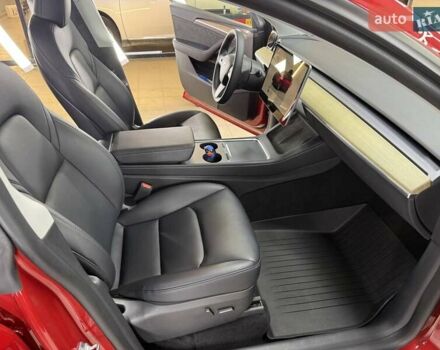 Красный Тесла Model Y, объемом двигателя 0 л и пробегом 37 тыс. км за 31999 $, фото 27 на Automoto.ua